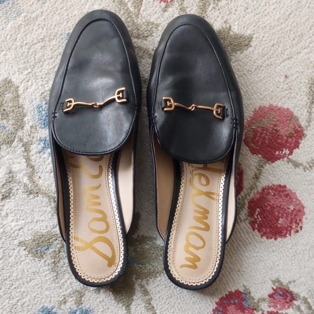 Sam Edelman Black Flats Classic Loafer Design